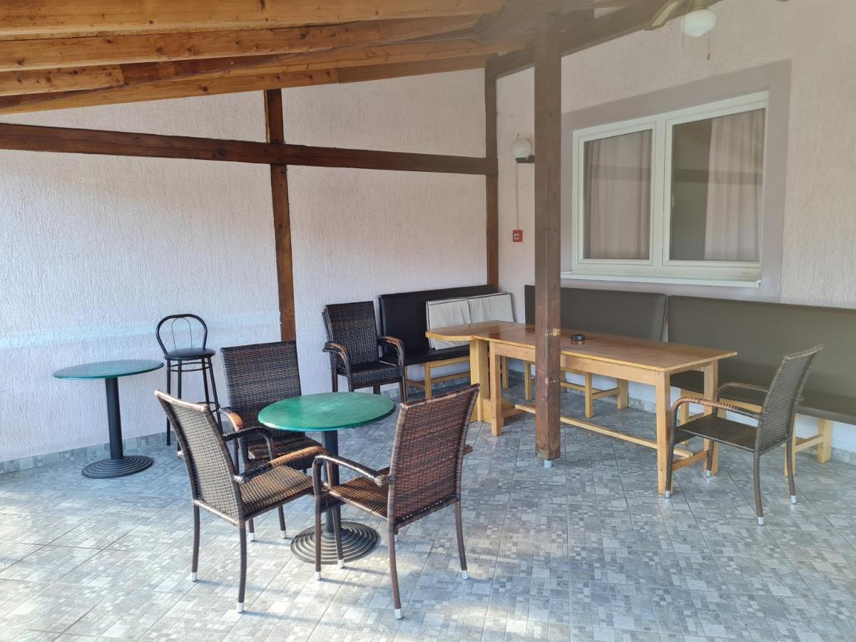 Studio Apartman Grguric Карловаць Екстер'єр фото